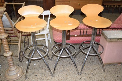 Lot 290 - Set of three bar stools