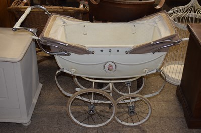 Lot 351 - A vintage Silver Cross pram