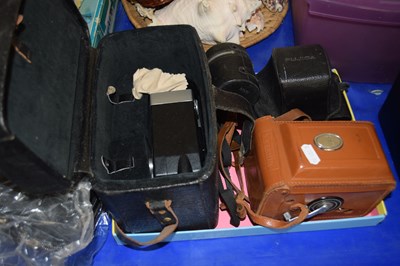 Lot 503 - Quantity of photographic equipment to include...