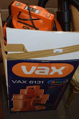 Lot 857 - A Vax 6131 hoover