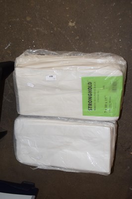 Lot 901 - Quantity of white bags