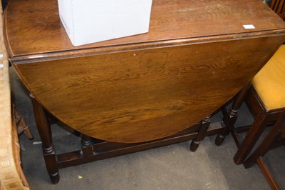 Lot 792 - Oak drop leaf dining table