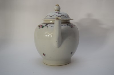 Lot 14 - Group of 18th century Chinese export tea wares...