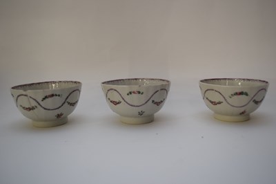 Lot 14 - Group of 18th century Chinese export tea wares...