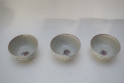 Lot 14 - Group of 18th century Chinese export tea wares...