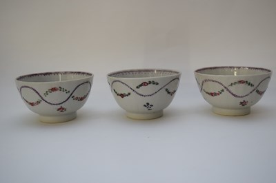 Lot 14 - Group of 18th century Chinese export tea wares...