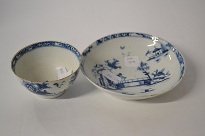 Lot 354 - A Lowestoft porcelain tea bowl and saucer in...