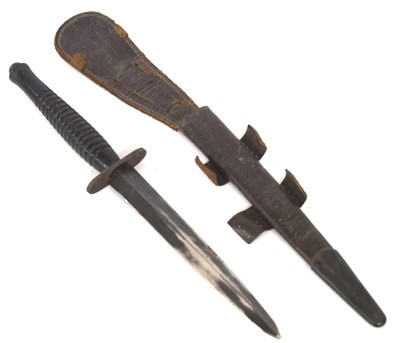 Lot 95 - Second Pattern Commando dagger wooden grip handle