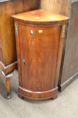 Lot 604 - A small Victorian mahogany floor standing bow...