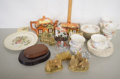 Lot 217 - Mixed Lot: Ceramics to include Royal Albert...