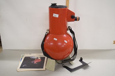 Lot 231 - An Astroscan 2001 telescope