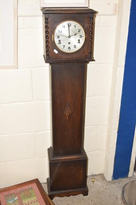 Lot 301 - An early 20th Century grandmother clock in oak...