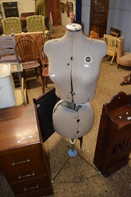 Lot 314 - A Venus adjustable tailors mannequin