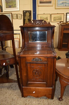 Lot 326 - Victorian American walnut coal purdonium with...