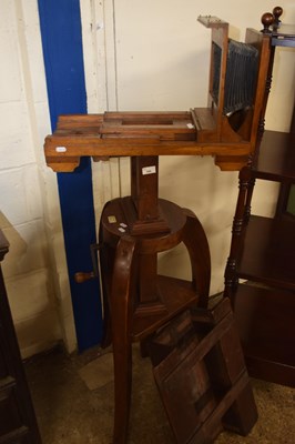 Lot 398 - An adjustable hardwood projector or camera...