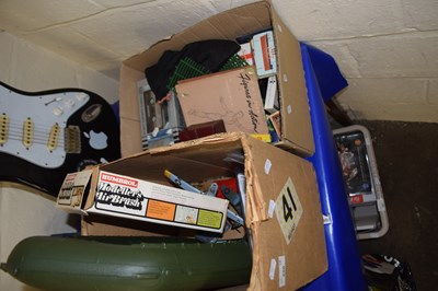 Lot 550 - Quantity of assorted children's toys and other...