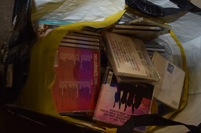 Lot 552 - Bag of assorted CD's