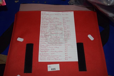 Lot 655 - A quantity of 12" and 7" vinyl records to...
