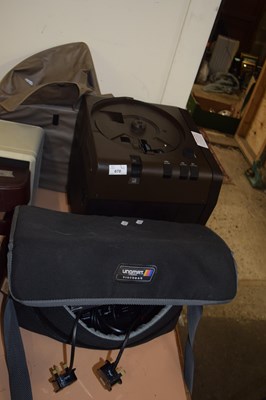 Lot 670 - A Singer Caramat 3000 together with a vintage...