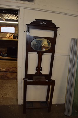 Lot 681 - An Edwardian hall stand