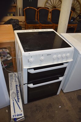 Lot 799 - A Beko electric oven