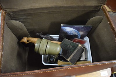 Lot 750 - A leather case continaing various items to...
