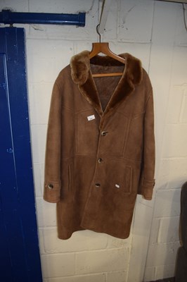 Lot 860 - Ladies sheepskin coat