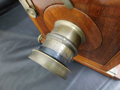 Lot 6 - A J Lizar's 'Challenge' camera, mahogany cased...