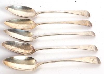 Lot 33 - A group of five Georgian Old English pattern...