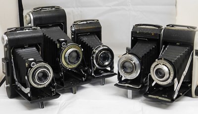 Lot 26 - Five Kodak cameras: to include a Kodak...