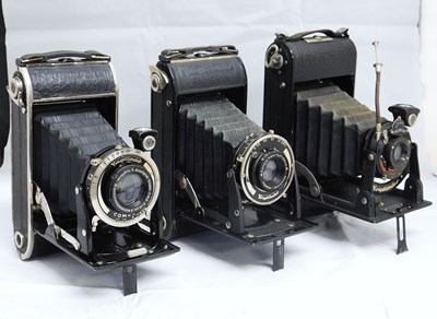 Lot 29 - Three early 20th century Voigtlander camera's:...