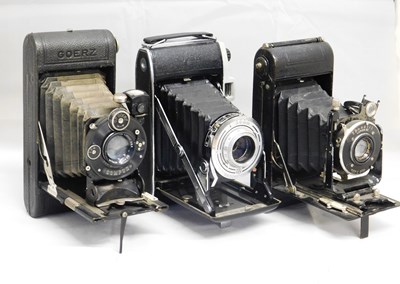 Lot 30 - Three camera's: to include a GP Goerz Tenax; a...