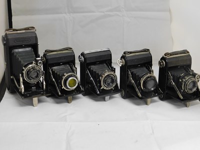 Lot 34 - Five camera's: to include a Zeiss Ikon Simplex;...