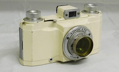 Lot 42 - An Ilford Advocate Series II camera, serial no....