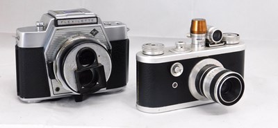 Lot 75 - Two camera's: to include an Agfa Flexilette ...