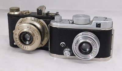 Lot 76 - A Robot II camera, serial no. B32018; and...