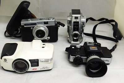 Lot 87 - A mixed lot: to include a Minolta APZ Riva...