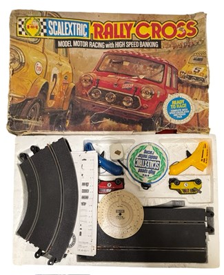 Lot 438 - A vintage Scalextrix Rally Cross set in...