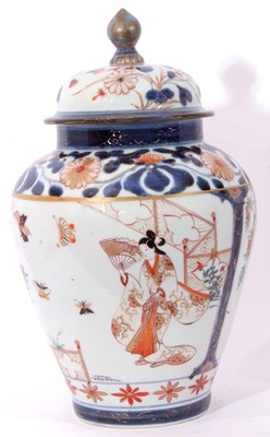 Lot 113 - Japanese Arita porcelain jar and cover...
