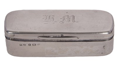 Lot 149 - An antique silver vesta/tobacco box of...