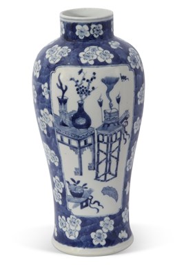 Lot 118 - 19th century Chinese porcelain baluster vase...