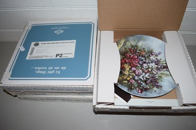 Lot 28 - BOXED CLASSIC ROSE COLLECTORS PLATES