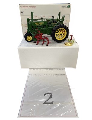 Lot 206 - A boxed Precision Classics 1:16 John Deere...