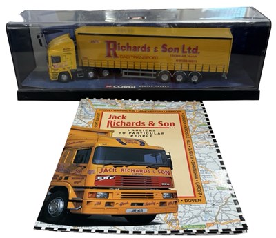 Lot 254 - A cased die-cast Corgi 75204, ERF curtainside -...