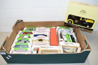 Lot 158 - BOX OF MODERN TOY VEHICLES TO INCLUDE RINGTONS...