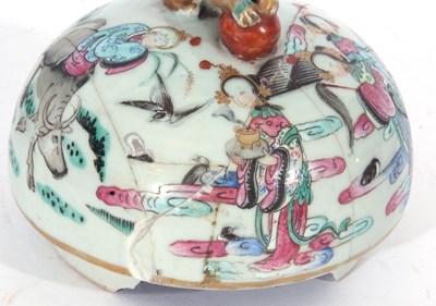 Lot 158 - Large late 19th century Chinese porcelain...