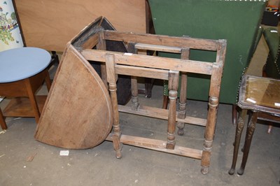 Lot 805 - OAK DROP LEAF DINING TABLE (FOR RESTORATION)