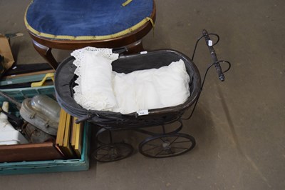 Lot 828 - Dolls pram