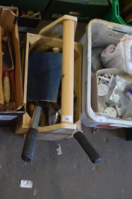 Lot 791 - Pine toolbox and contents