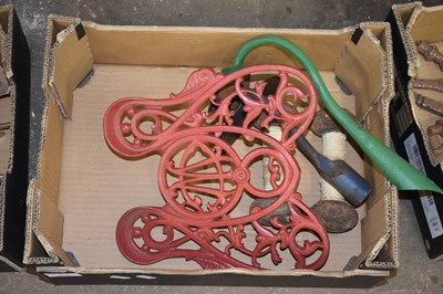 Lot 858 - BOX OF VARIOUS MIXED ITEMS TO INCLUDE CAST...